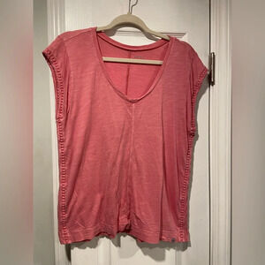 Eddie Bauer Cap Sleeve Embroidered Seam V Neck Pink Burnout Tee Size S